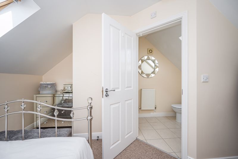 Bedroom and En-Suite- click for photo gallery